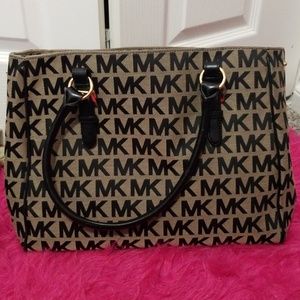 Michael Kors Large Shoulder Bag
